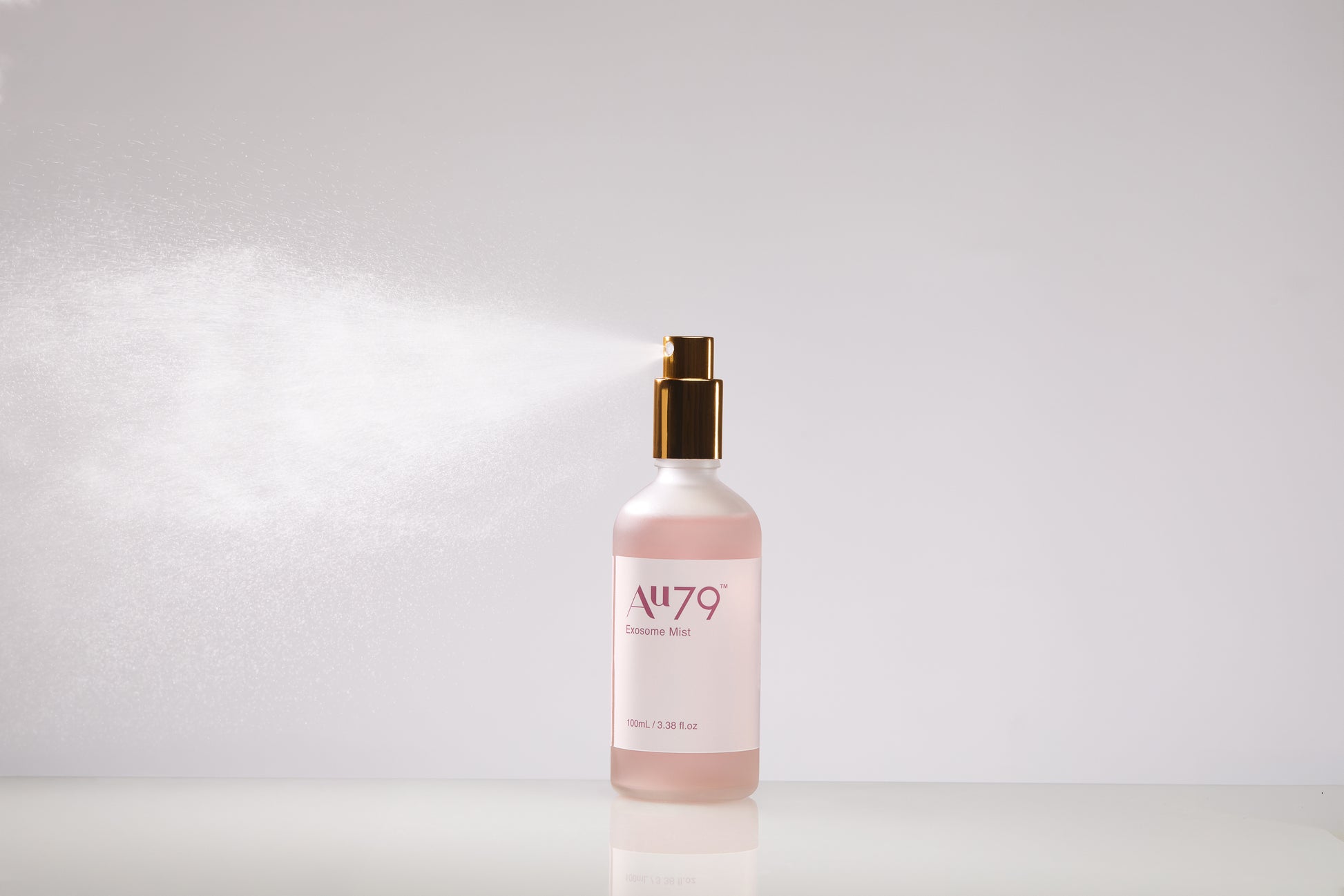 Au79Care Exosome Mist – refreshing facial mist enriched with exosomes to revitalize and hydrate skin throughout the day.